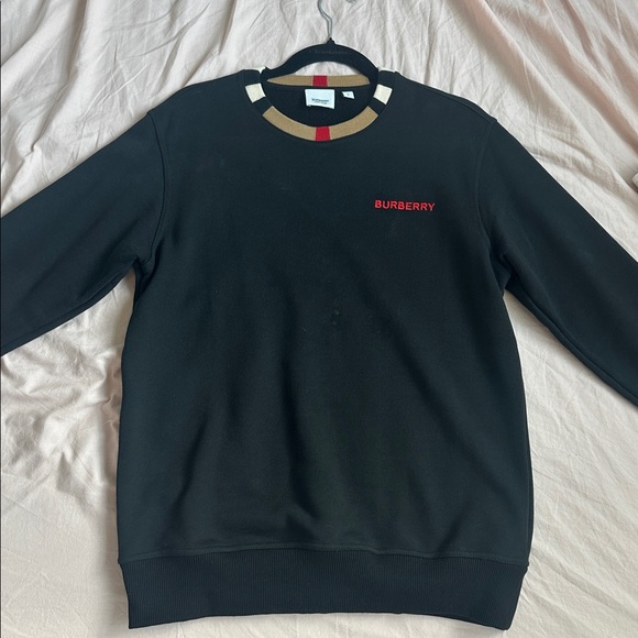 Burberry Other - Burberry crew neck